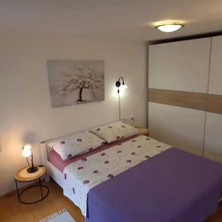 Historic Stone House Kati Perfect Family Retreat With Garden Bbq And Picturesque Landscapes Nyaraló *