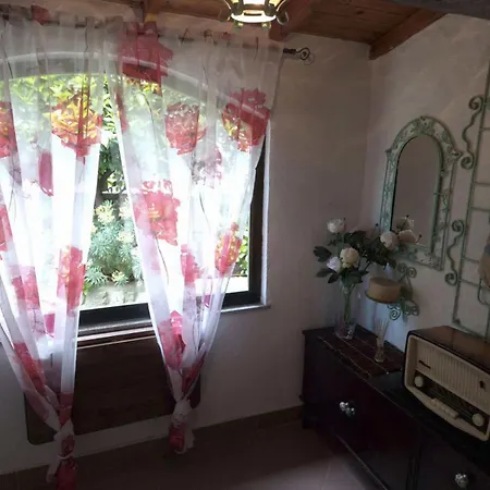 Historic Stone House Kati Perfect Family Retreat With Garden Bbq And Picturesque Landscapes Nyaraló *