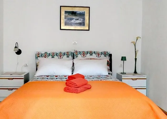 Сasa de vacaciones Historic Stone House Kati Perfect Family Retreat With Garden Bbq And Picturesque Landscapes Ledenice